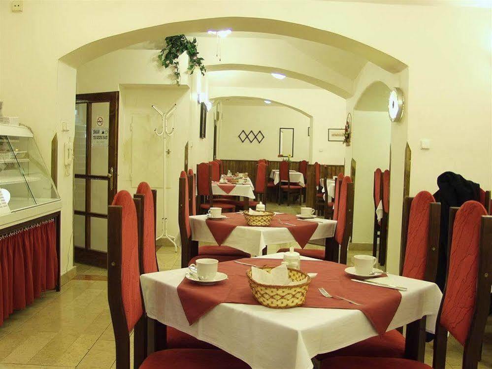 Brezina Hotell 3*